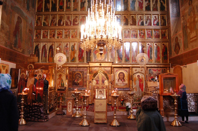 иконостас в Казанском соборе на Красной площади в Москве
